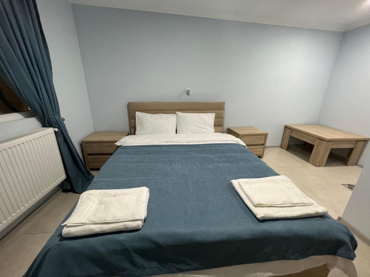 Agora Apartamento Tiflis Exterior foto