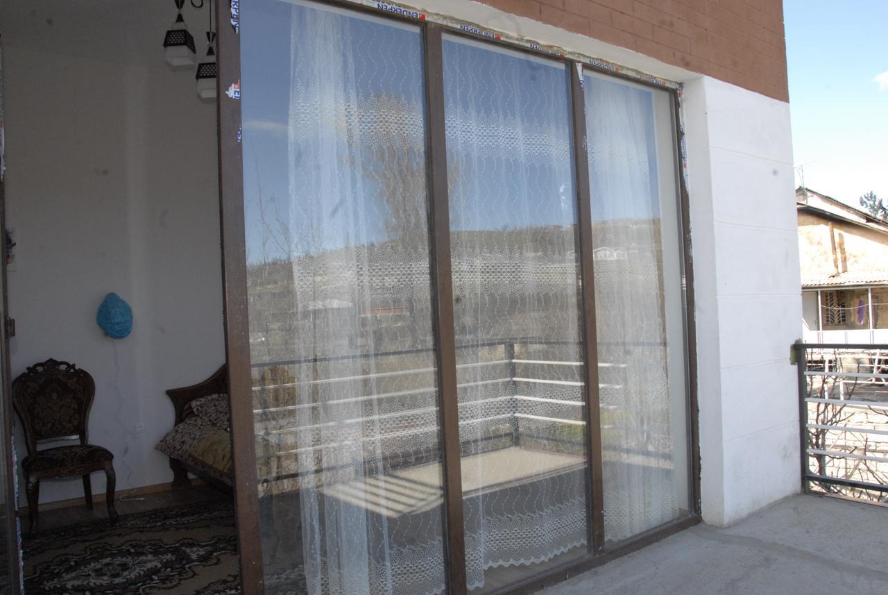 Agora Apartamento Tiflis Exterior foto