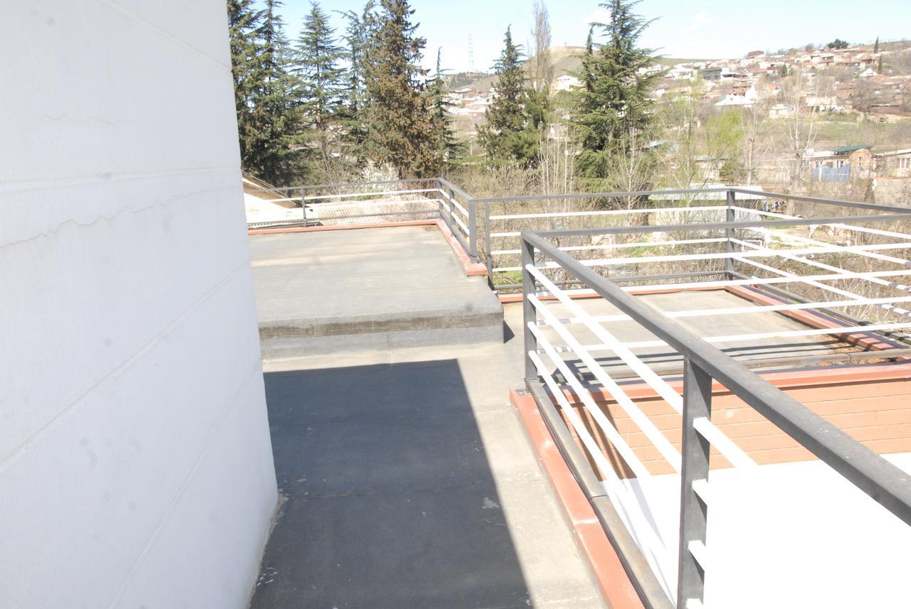 Agora Apartamento Tiflis Exterior foto