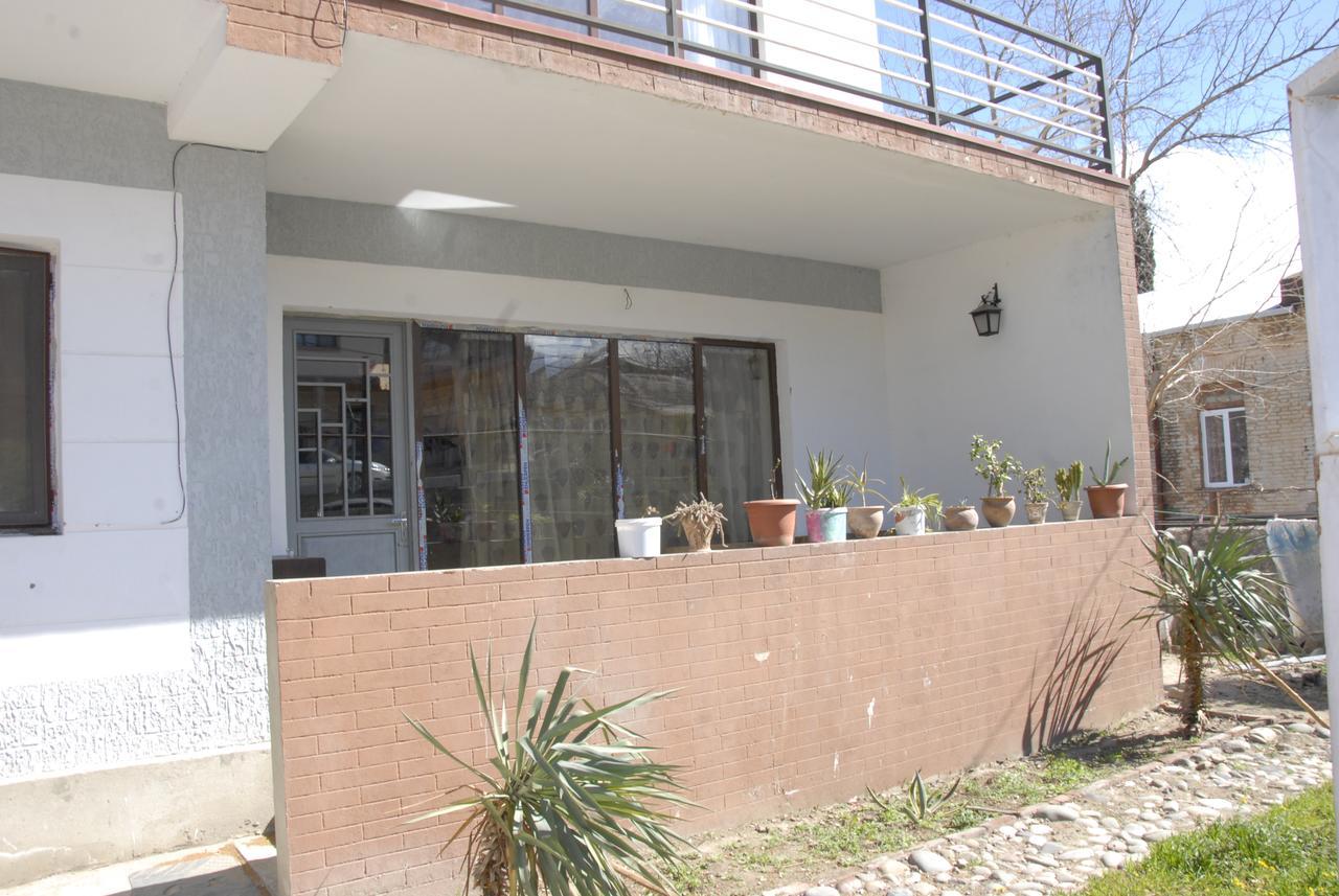 Agora Apartamento Tiflis Exterior foto
