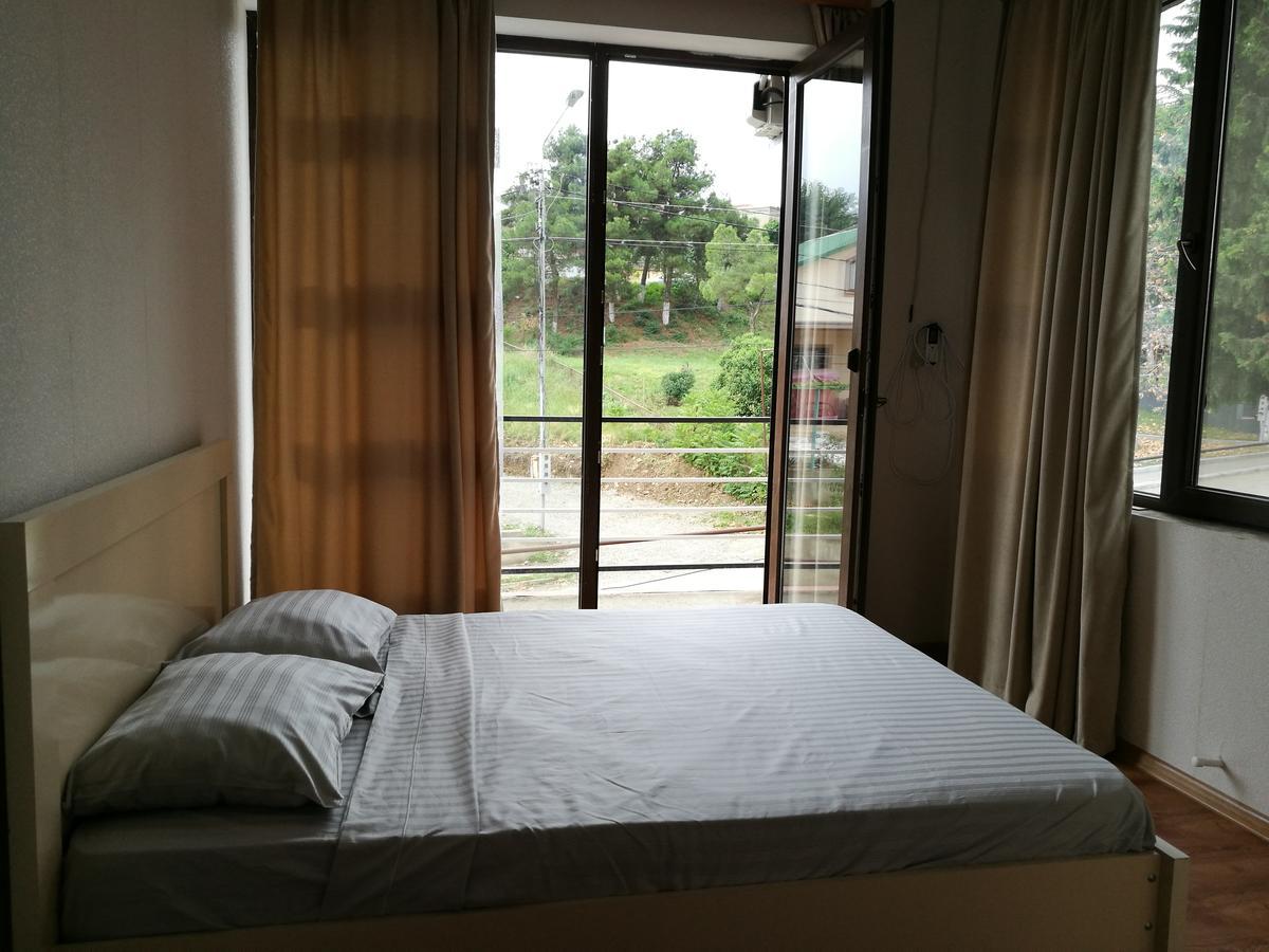 Agora Apartamento Tiflis Exterior foto