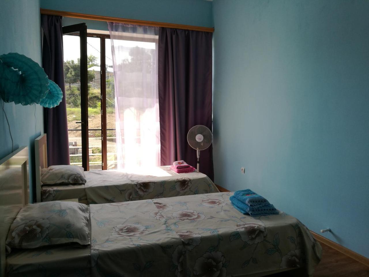 Agora Apartamento Tiflis Exterior foto