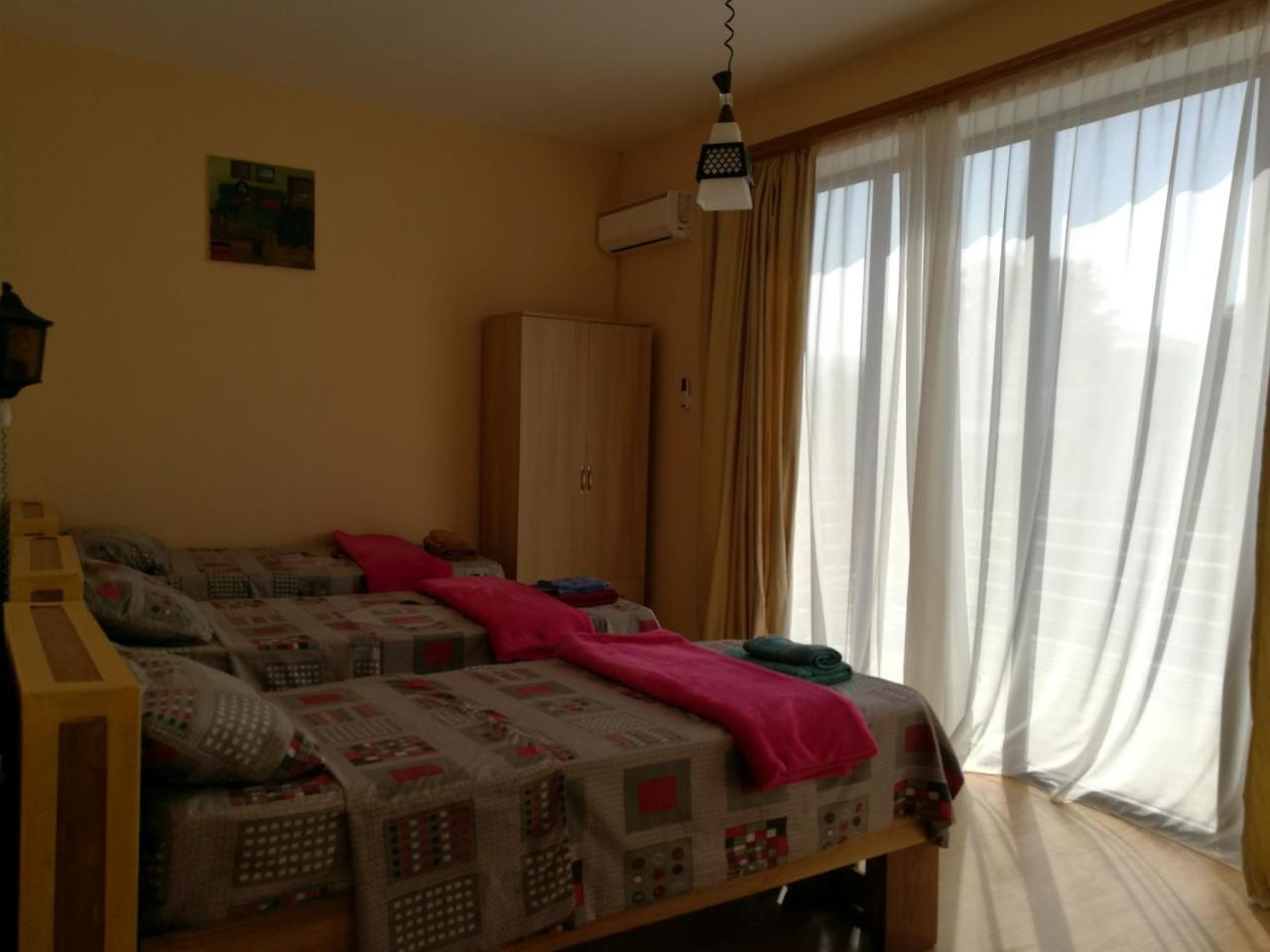 Agora Apartamento Tiflis Exterior foto
