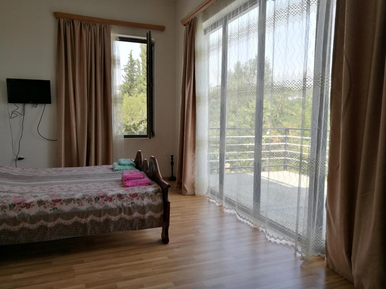 Agora Apartamento Tiflis Exterior foto