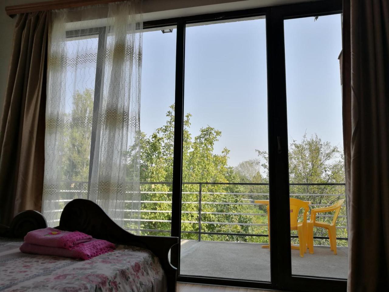Agora Apartamento Tiflis Exterior foto