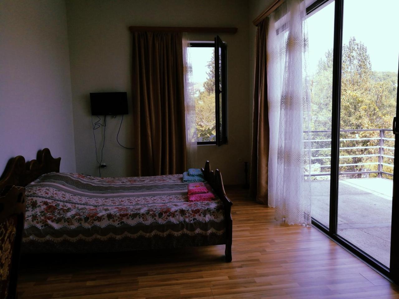 Agora Apartamento Tiflis Exterior foto