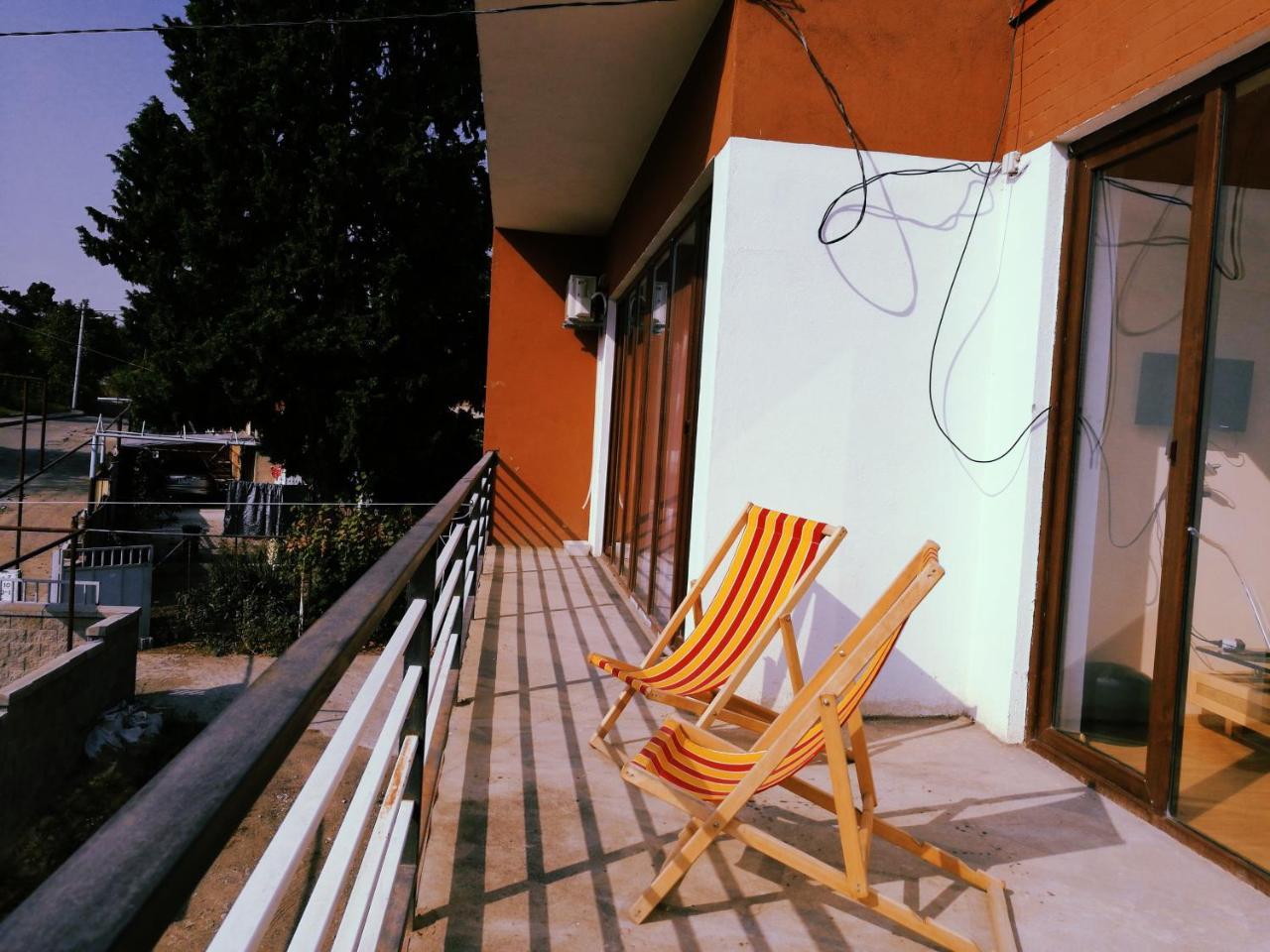 Agora Apartamento Tiflis Exterior foto