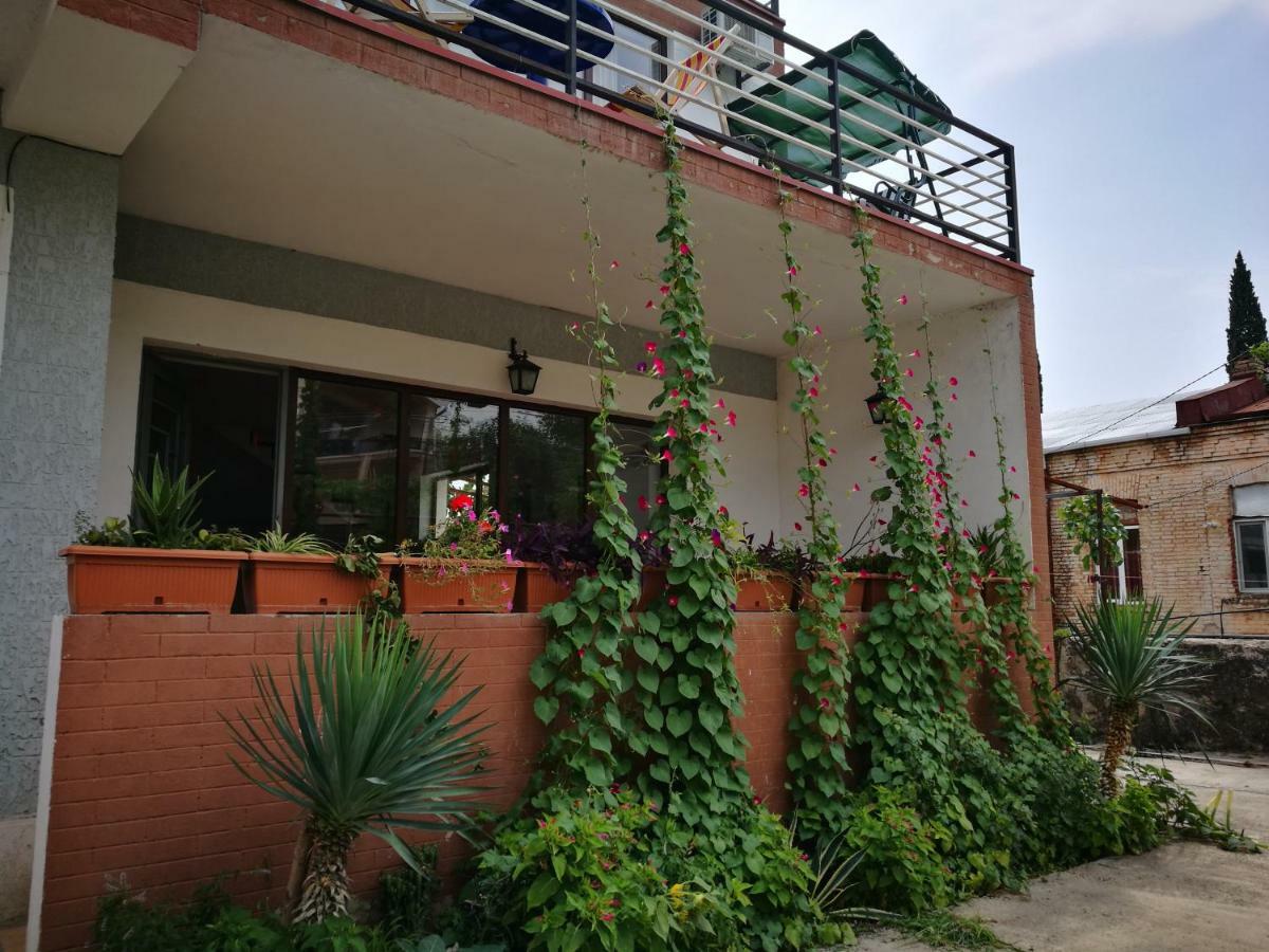 Agora Apartamento Tiflis Exterior foto