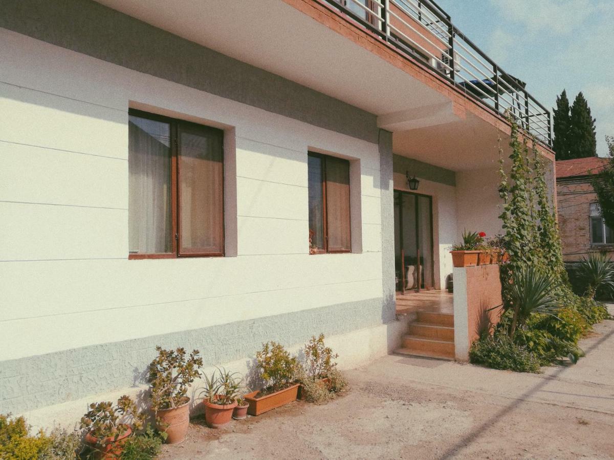 Agora Apartamento Tiflis Exterior foto